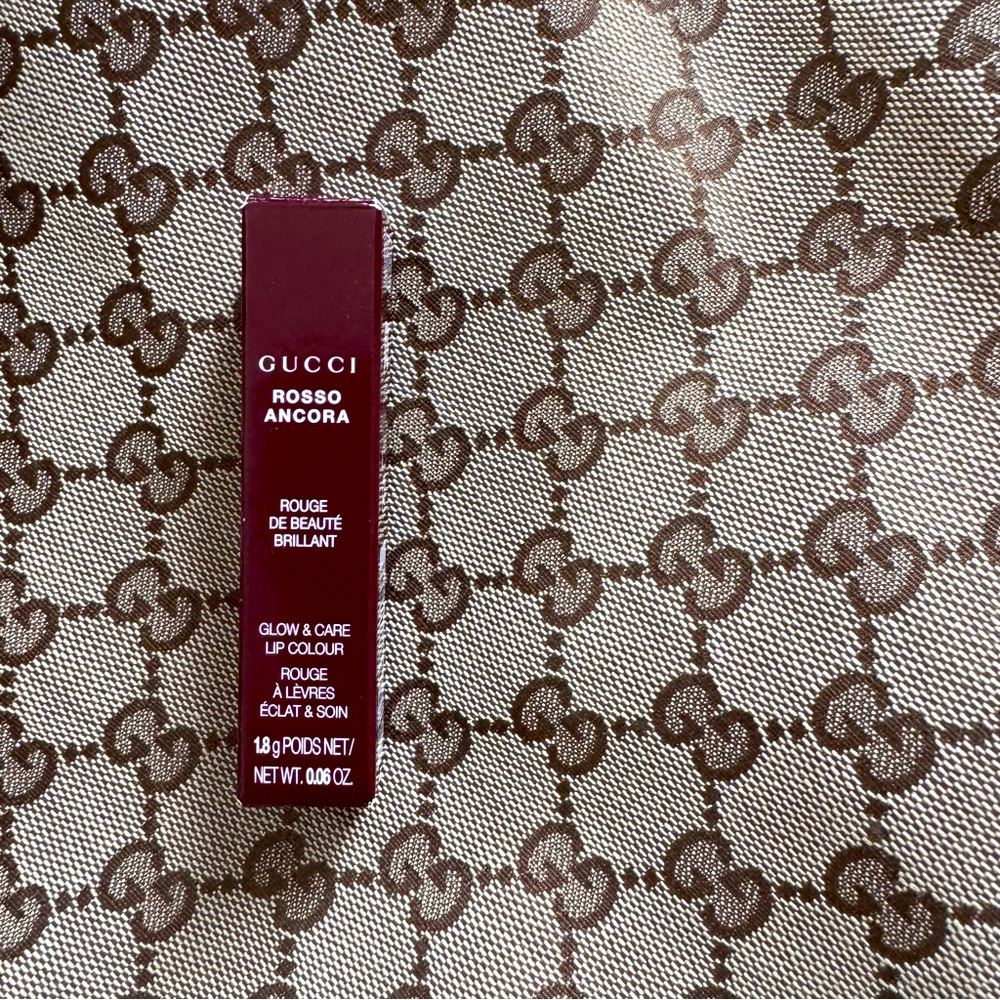 NWT sealed Gucci Rosso Ancora Lip 🎊 🥂